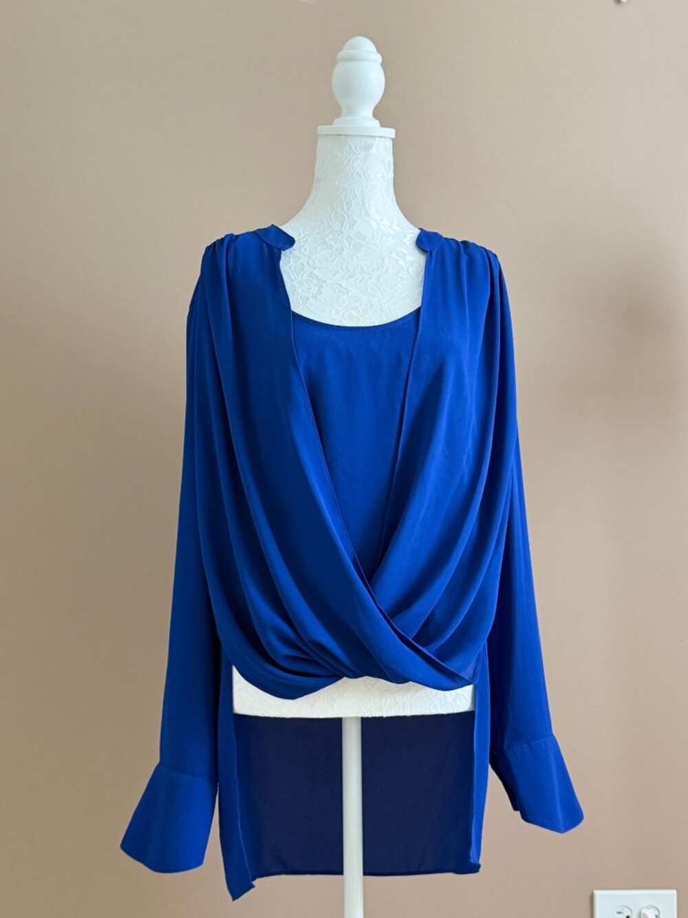 BCBGMAXAZRIA blue blouse Size L